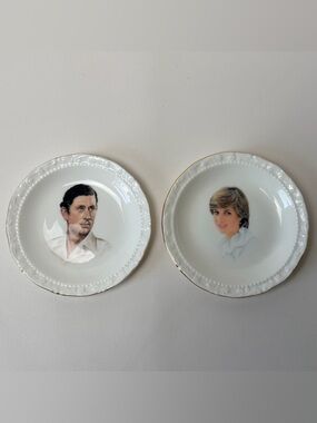 Prince Charles & Princess Diana Wedding Souvenir Royal Albert Plate 2pcs Set